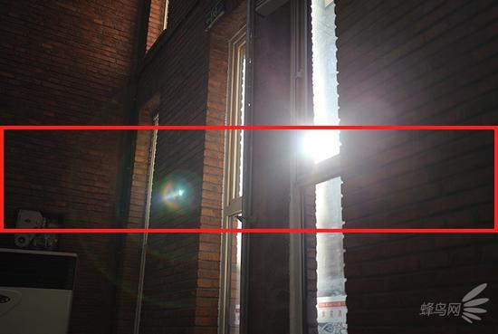 眩光表现测试 红框内为100%截图区域