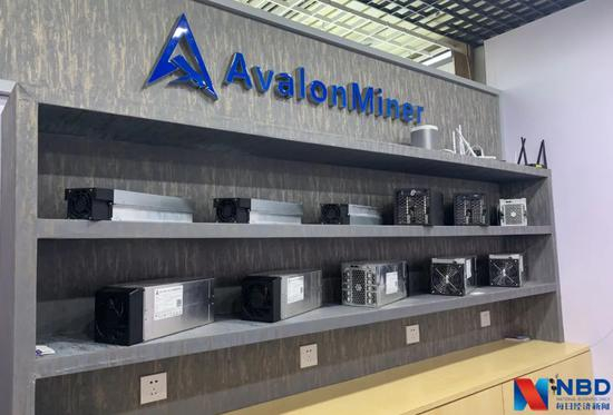 阿瓦隆品牌矿机&nbsp;图片来源：每经记者&nbsp;刘玲&nbsp;摄