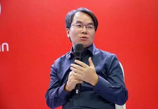 ▲锤子科技现任CTO 吴德周