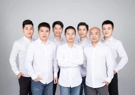 △熊国平：我特别感谢我们的创始合伙人团队，但没找到一张完整的创始合伙人照片，这次特意去拍了一张