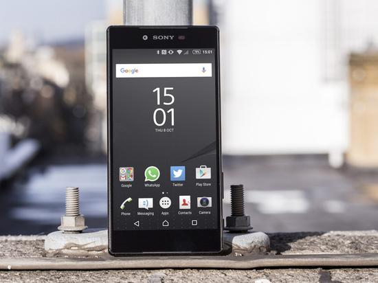 首部4K手机索尼Xperia Z5 Premium（图：ExpertReview UK）