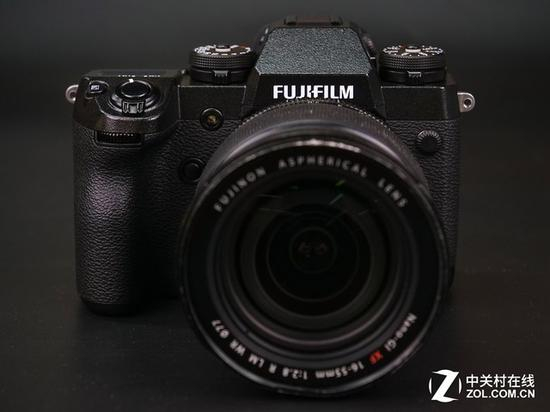 X-H1机身正面