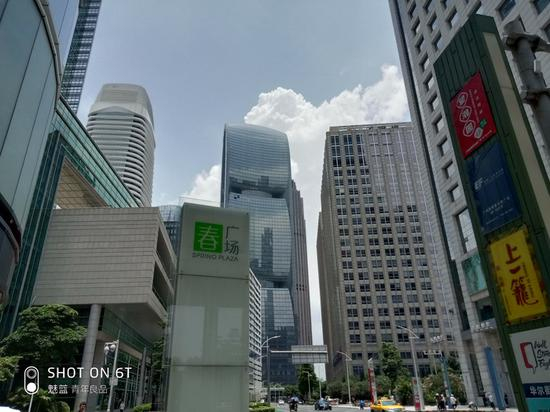 凭借软件优化，百元机也能有中端拍照水准