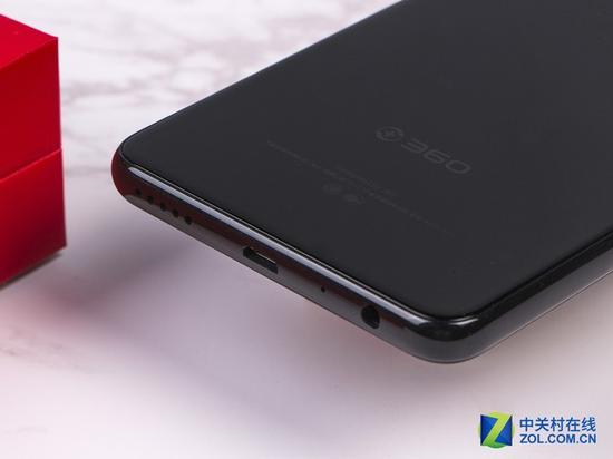 360 N7 Lite保留了3.5mm耳机口