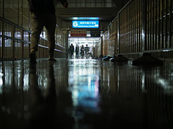 焦距：0mm　 光圈：f/1.0　 ISO感光度：3200