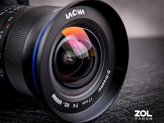 虽然看似修长，但是镜头口径达到了86mm