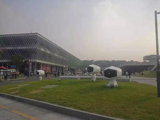 连出租车司机师傅都说今年清闲了不少