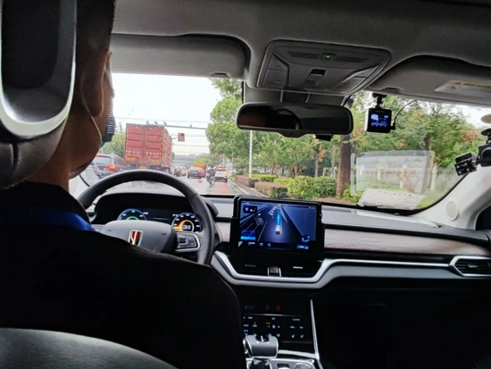 百度Apollo Robotaxi正在路测
