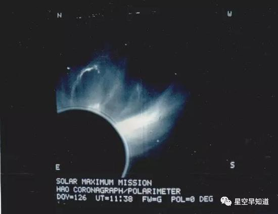 SMM卫星是一颗专门研究太阳活动的卫星，这是它拍摄的太阳爆发场景&nbsp; 来源：NASA