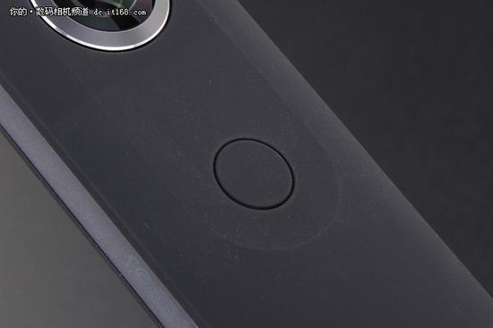 一键倾心360度 理光THETA S外观图赏