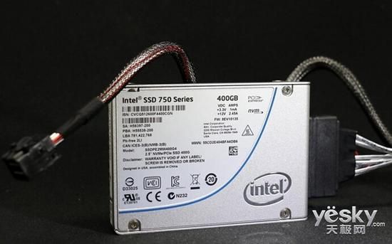 U.2接口的Intel 750硬盘及U.2线