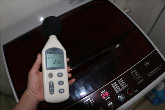 脱水步骤时，近处噪声为64.5分贝