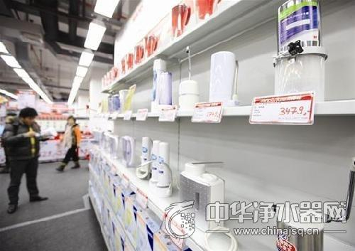 　　家用净水器在中国的普及率为什么不高？