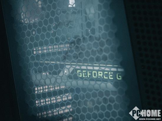 颠覆传统 联想拯救者Y900魔兽版评测