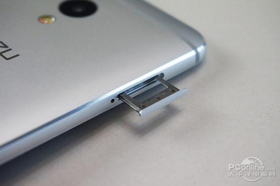 　　拆解之前，惯例先把卡托取下。