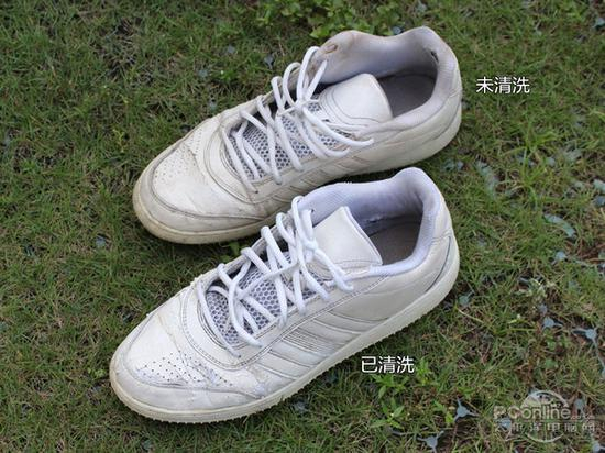 　　对比一下清洗和未清洗过的鞋子，清洗过的鞋子从第一观感上来看的确要明显干净了。