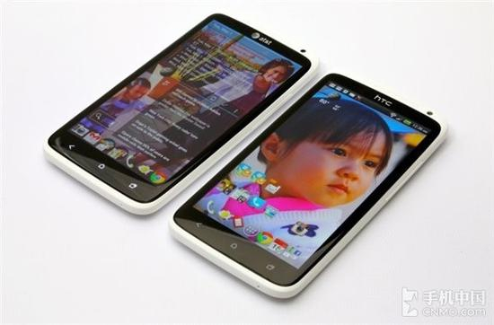 　　2012年，这是HTC One系列的首款机型，也是一个分水岭，之后的HTC开始了”“一体式金属机身”的设计时代。