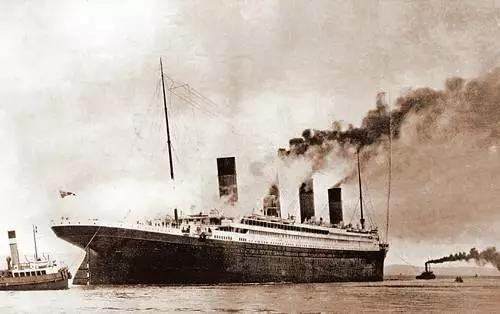 “泰坦尼克号”