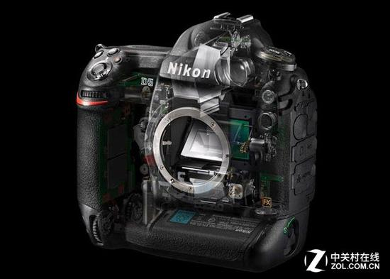 对于单反而言，其实反光板系统限制了很多性能的发挥