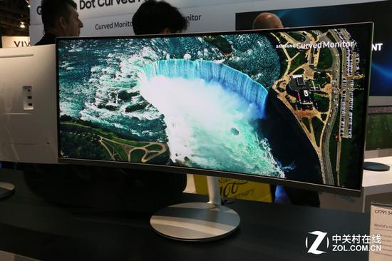 全球首款1500R曲面显示器三星CF791