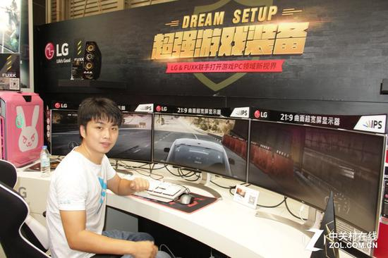 “曲面”与“电竞”的碰撞收获了意料之外情理之中的效果