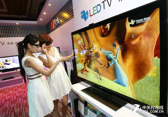 自备3D眼镜观影也个不错的办法