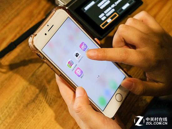 连接好相机Wi-Fi，打开APP来操作吧