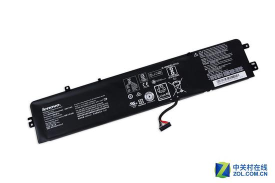 拯救者R720电池容量仅为45瓦时，并且十分的轻薄。