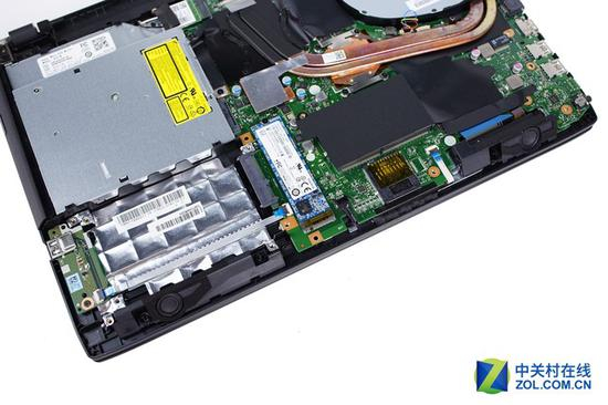 下方的排线设计规整