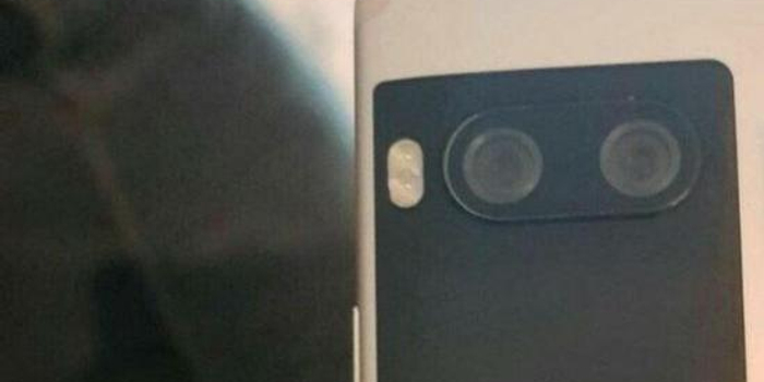 魅族Pro 7彩色辅屏能玩游戏