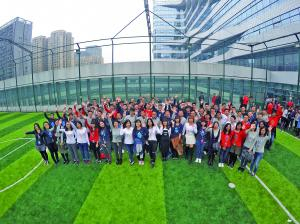 《王者荣耀》团队集体照