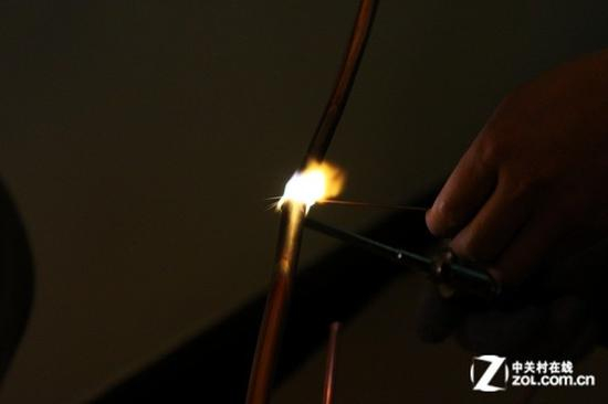 　　冷媒管焊接新手一般做不好 所以不推荐焊接