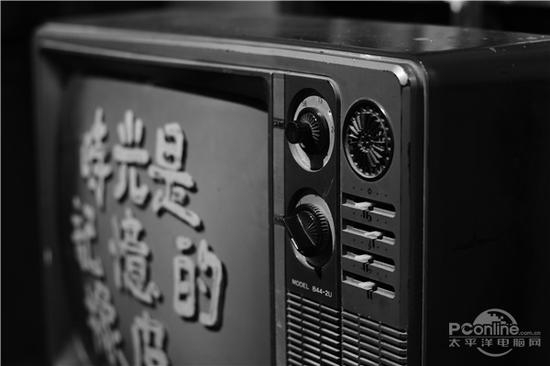 光圈：F2.8 快门：0.01 sec ISO：800