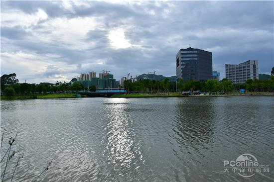 光圈：F8 快门：1/200 sec ISO：100