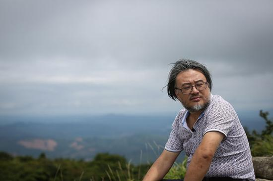 　　7月6日，浙江长汀，北村作别生活了16年的创作根据地北京，返回福建长汀的家乡县城，开设网店，售卖原生态农产品。澎湃新闻记者&nbsp;刘嘉炜图