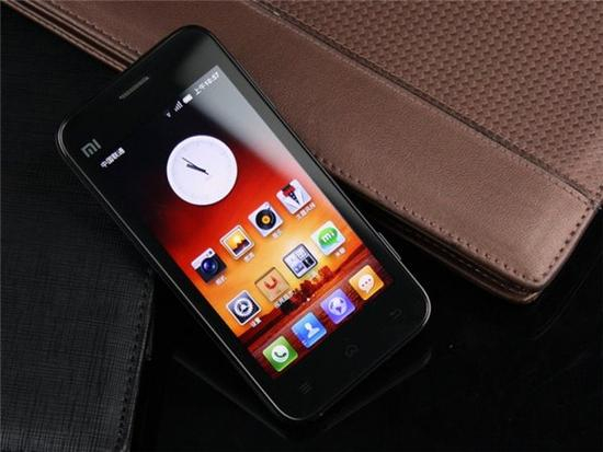 而且，小米的第一款手机小米手机1搭载的也正是这款系统，相信不少小米1的用户至今对这款系统仍然会记忆尤新。