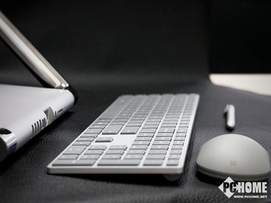 标配Surface键鼠套装及手写笔