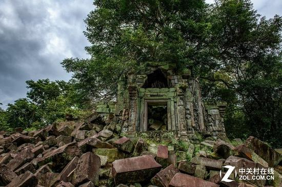 宽容度非常考验相机真实实力，对于风光摄影非常重要（单张RAW无HDR）