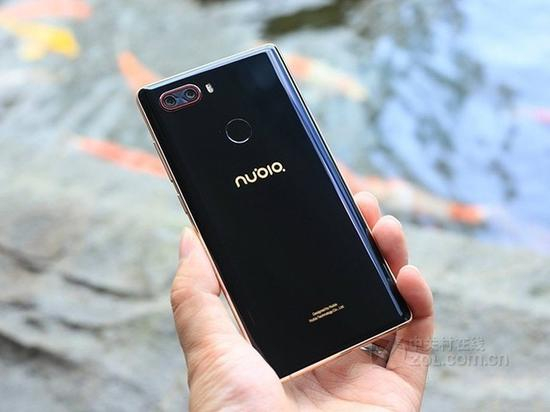 努比亚Z17S支持指纹支付和指纹键超级截屏功能