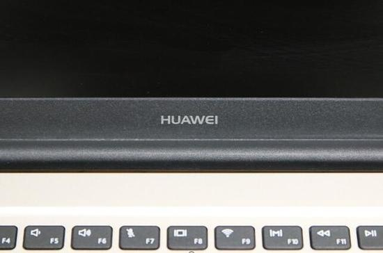 屏幕下方是华为LOGO