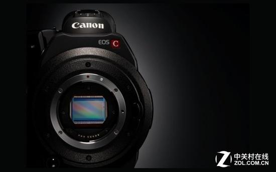 近两年，有了A99电影版，1DC这些机型，大底相机式摄像机开始多起来