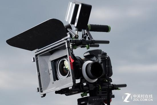 如今专业相机越来越注重视频发展，部分机型甚至直接是“视频机”