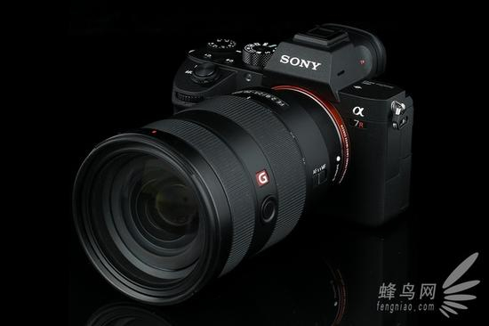 索尼微单™A7RM3搭配SEL2470GM镜头