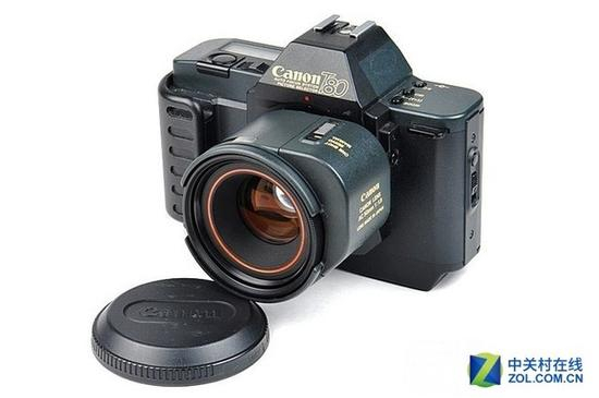 最早很多厂商，都把对焦组件和对焦马达放在镜头里