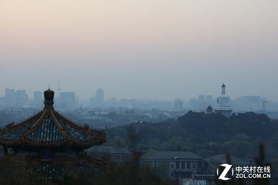 佳能EF&nbsp;85mm&nbsp;f/1.4L&nbsp;IS&nbsp;USM样张