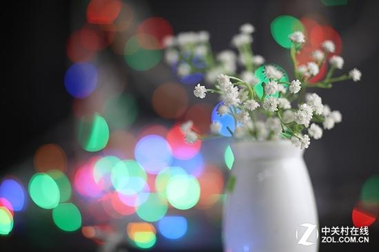 85mm&nbsp;f/1.4的浅景深氛围感是很好的