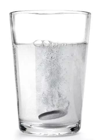 图：市面上售卖的维C泡腾片，一度宣称可以预防、治疗感冒