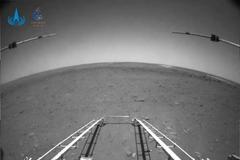 火星探测器天问一号发回图像了！两器分离和落火影像