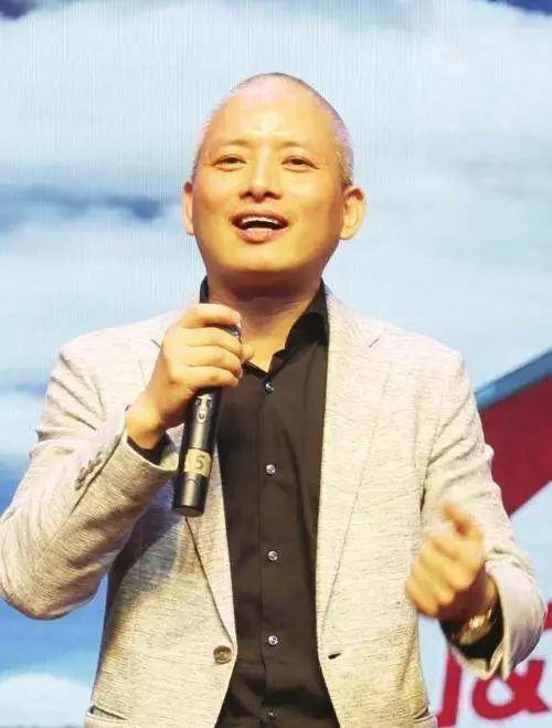 （李杰，极兔速递创始人）