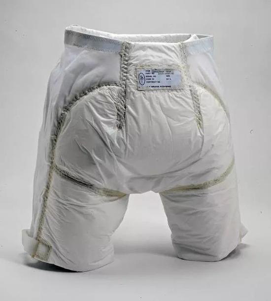 最大吸收力服装（MAG）